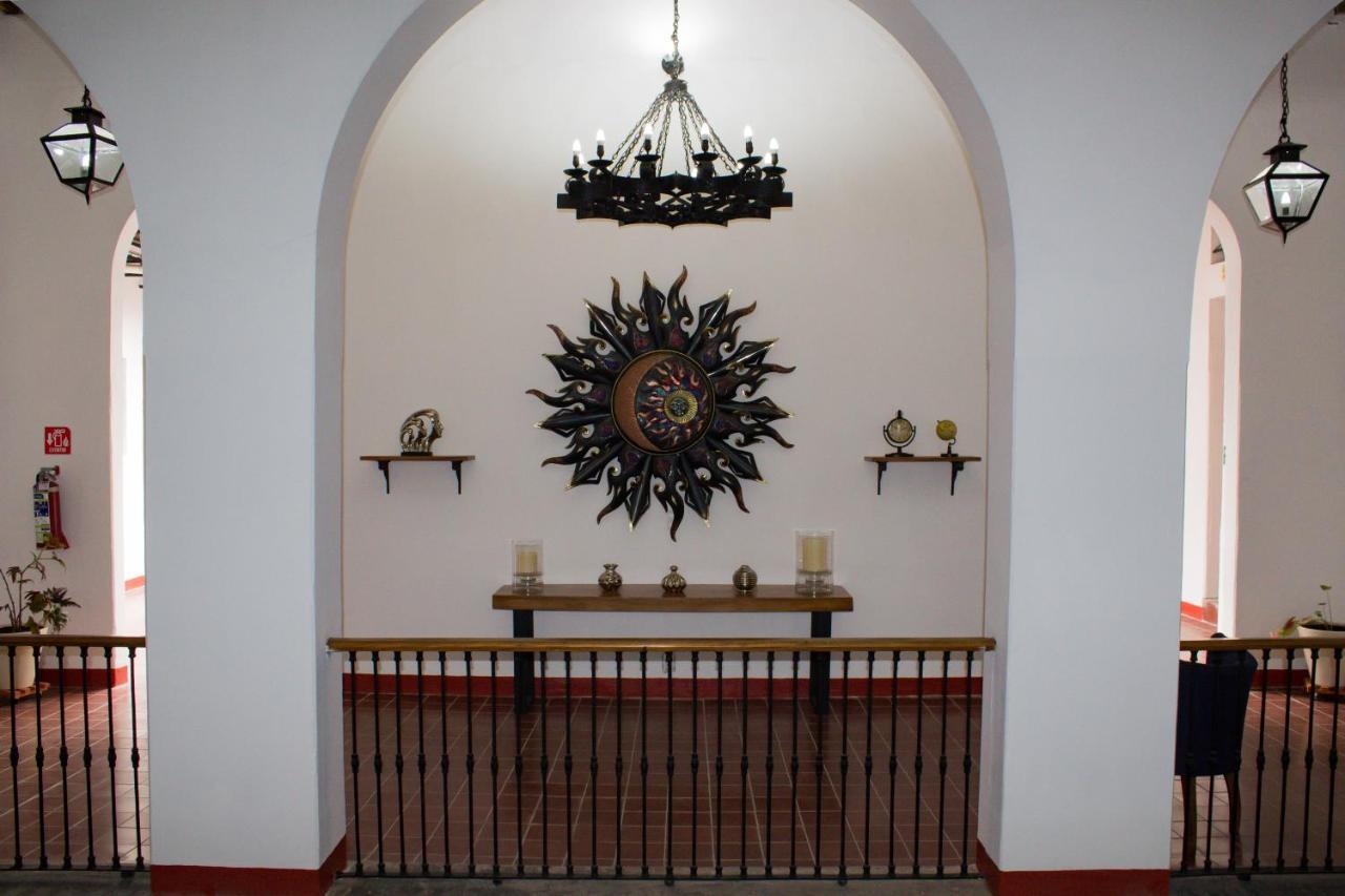 Hotel Real De Castilla Colonial Гуадалахара Екстериор снимка