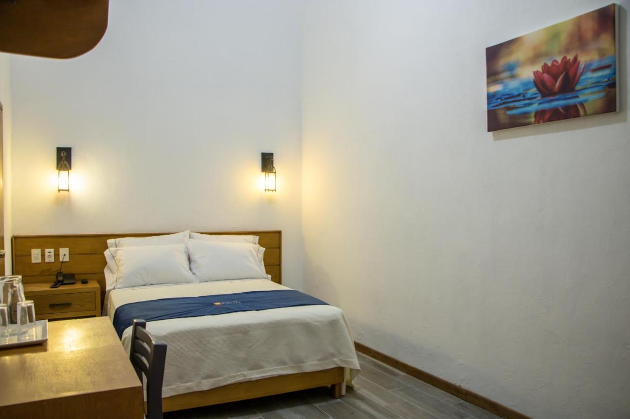 Hotel Real De Castilla Colonial Гуадалахара Екстериор снимка