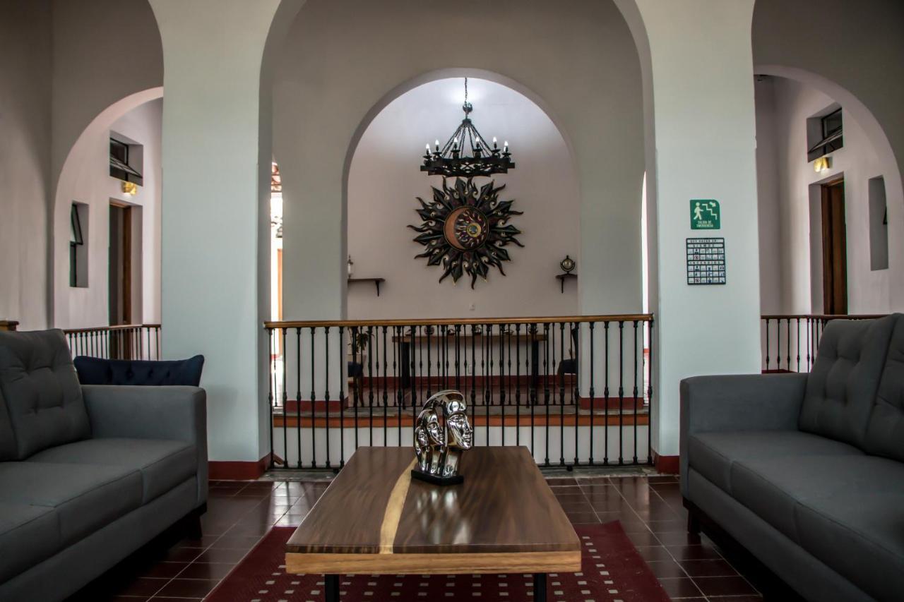 Hotel Real De Castilla Colonial Гуадалахара Екстериор снимка