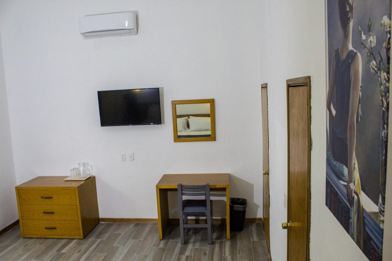 Hotel Real De Castilla Colonial Гуадалахара Екстериор снимка