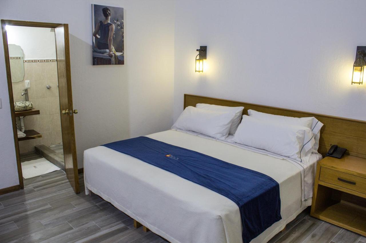 Hotel Real De Castilla Colonial Гуадалахара Екстериор снимка