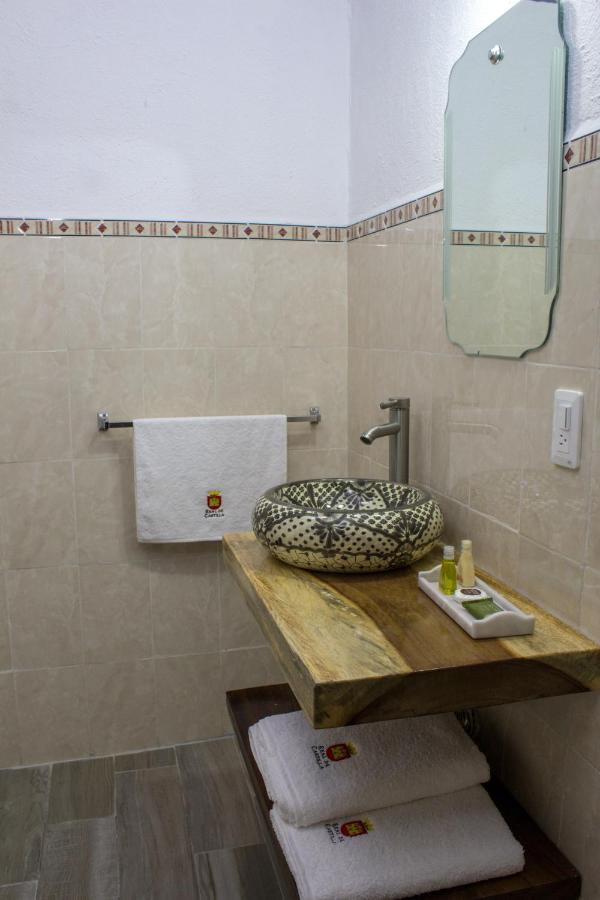 Hotel Real De Castilla Colonial Гуадалахара Стая снимка