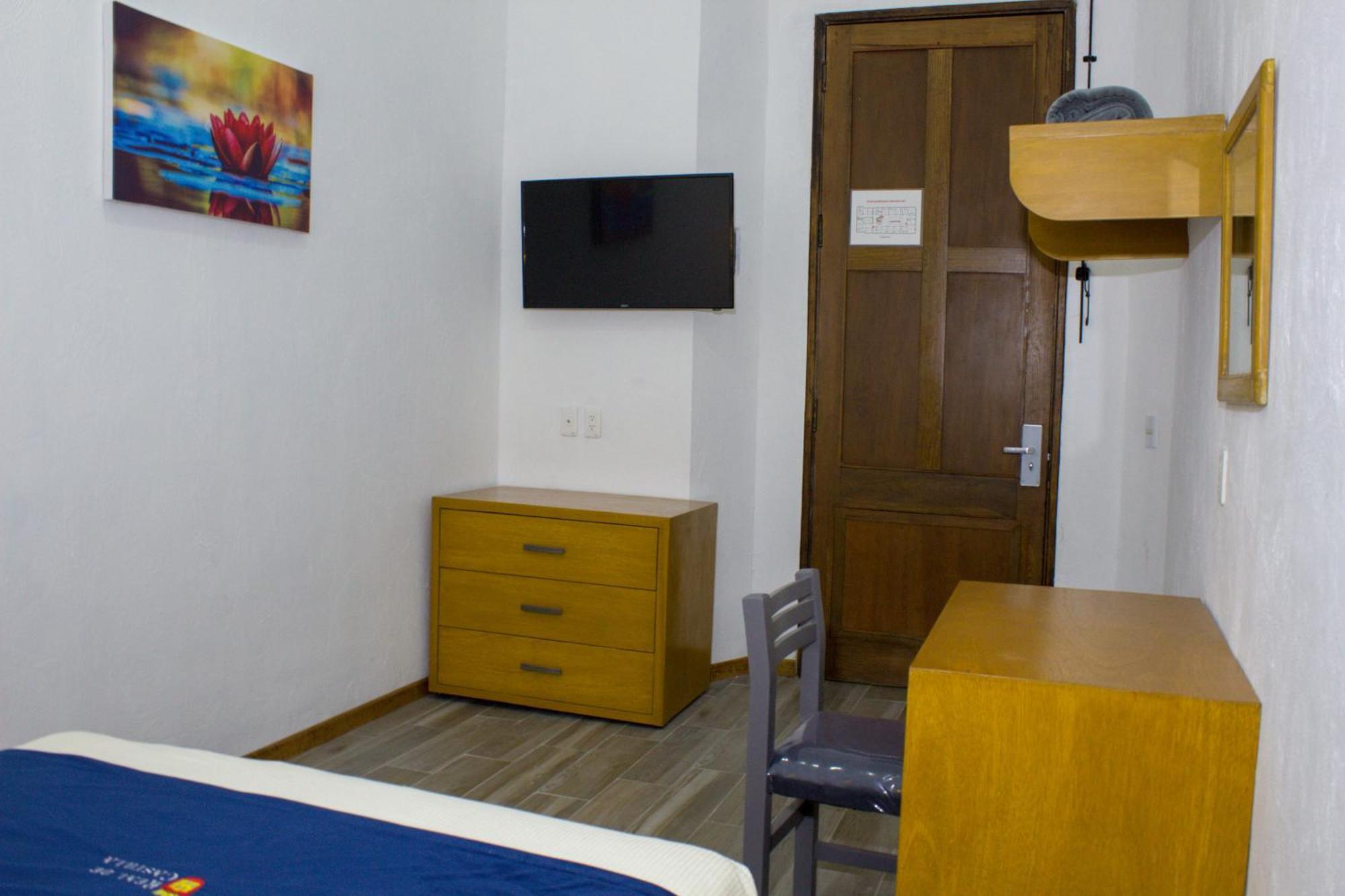 Hotel Real De Castilla Colonial Гуадалахара Стая снимка