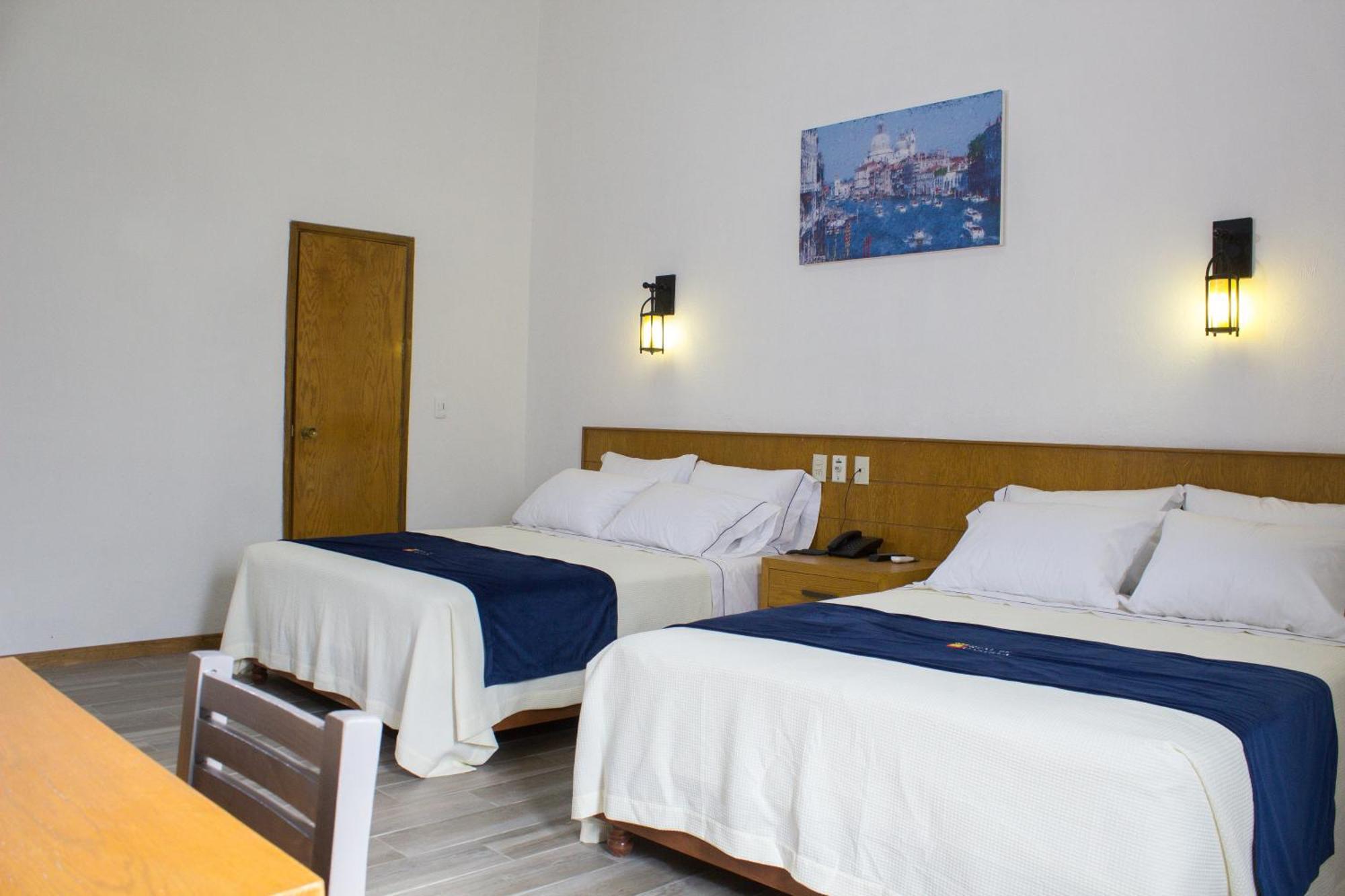 Hotel Real De Castilla Colonial Гуадалахара Стая снимка